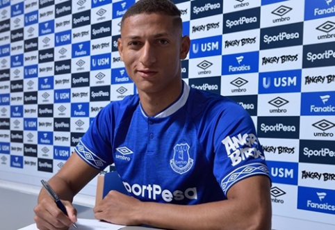 Official: "Everton" acquires Richarlison for a record sum