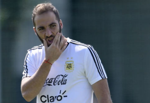 "Milan" made an offer to G. Higuain