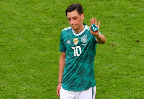 Mesut Ozil bids farewell to the German national team after mentioning racial hatred