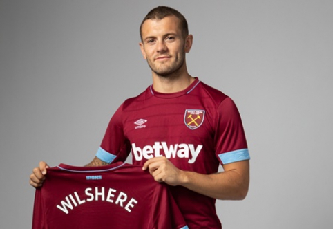 Official: J. Wilshere will play for "West Ham" club