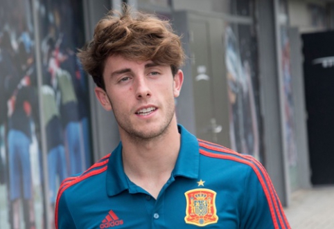 Official: Defender A. Odriozola became the first "Real" newcomer