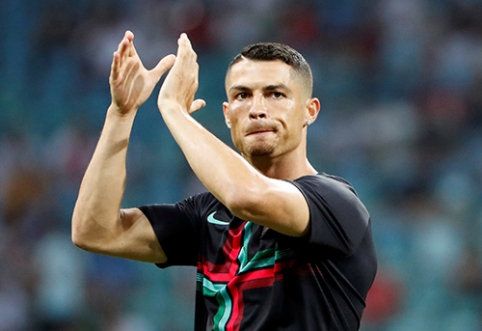 B. Silva urges C. Ronaldo not to leave the Portuguese national team