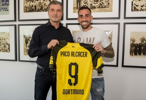 Official: BVB signed Barcelona attacker P. Alcacer