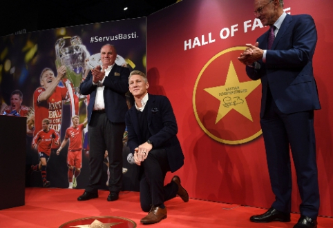 B. Schweinsteiger became the 18th member of the "Bayern" Hall of Fame