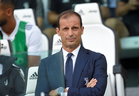 M. Allegri: I can't allow more than eleven players on the field.