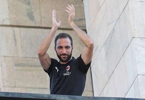 G. Higuain's debut - today's match against "Real"