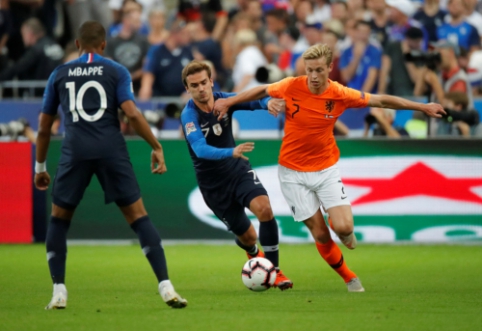 Dutch press: Madrid's "Real" seriously interested in F. de Jong