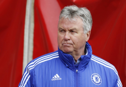 G. Hiddink will work with Chinese youth