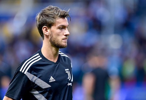 D. Rugani will decide his future with "Juventus"