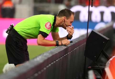 The title in English is: "Premier League should trial the VAR system this season"