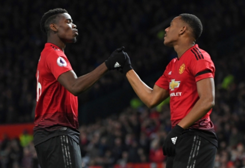 Pogba and Martial led "Man Utd" to victory against "Everton" at home