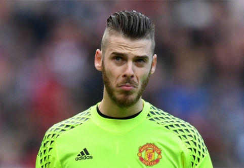 J. Mourinho is not sure if D. De Gea will sign a new contract