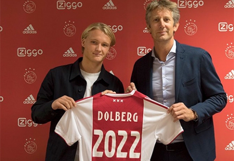 K. Dolberg extended his contract with "Ajax"