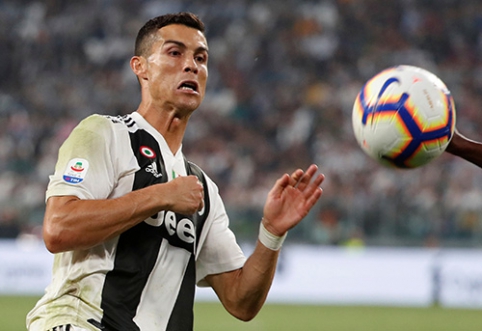 Cristiano Ronaldo scores a goal and makes remarkable achievement