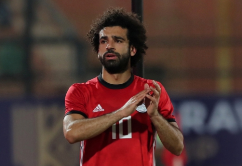 M. Salah scores from a corner, but performance was marred by injury