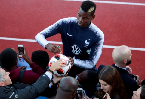 P. Pogba ignited J. Mourinho about the captain's armband