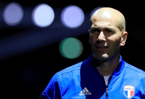 Z. Zidane's Agent: "English Football Doesn't Interest Him"