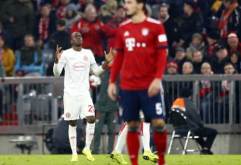 "Bayern" released a victory against the league's underdogs at home, "Borussia" won away