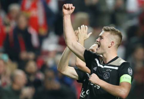 R. Koeman hopes that M. de Ligt will leave "Ajax" after the season