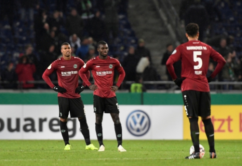 "Bundesliga": "Hannover" defeats "Wolfsburg" at home