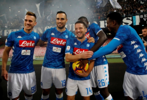 D. Mertens's "hat-trick" marked by smashing "Napoli" victory