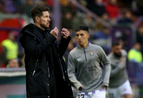 D. Simeone is not sure about L. Hernandez's future at "Atletico" club