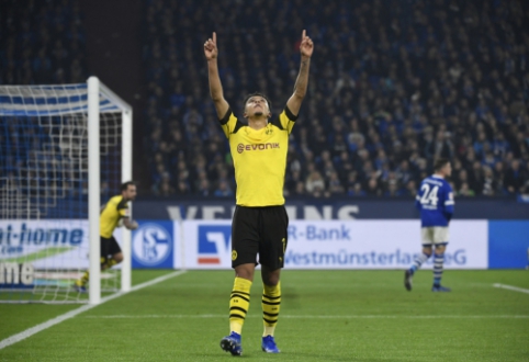 "Bayern" celebrated an easy victory at home, while "Borussia" once again saved J. Sancho