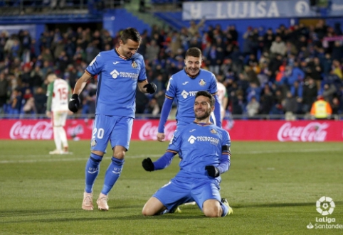 Battle for the top four: "Getafe" crushes "Alaves" at home