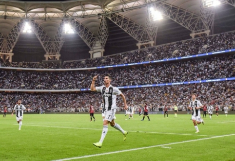 Italian Super Cup - in the hands of "Juventus" footballers