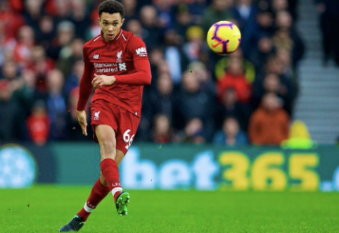 "Liverpool" loses another defender: T. Alexander-Arnold suffers an injury