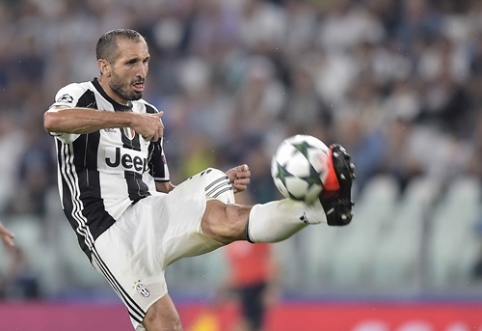 G.Chiellini: "C.Ronaldo is like U.Bolt and R.Federer"