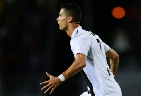 Celebrating Birthday C.Ronaldo: I'm lucky to be able to play in "Serie A"