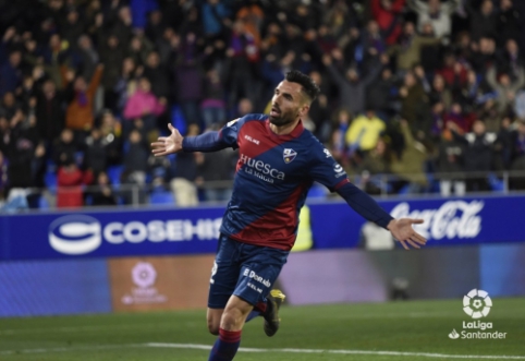 "Huesca" in last place shoots "Valladolid" gates