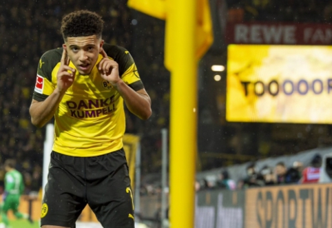 "Man Utd" promises to hunt for J. Sancho in the summer