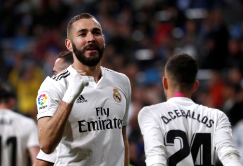 "Real" had problems with the league underdogs, "Valencia" defeated "Sevilla" away