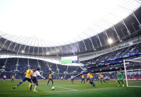 "Tottenham" opened the doors of their new stadium