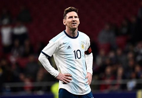 D.Passarella: L. Messi doesn't try as hard in the national team as in "Barcelona" team