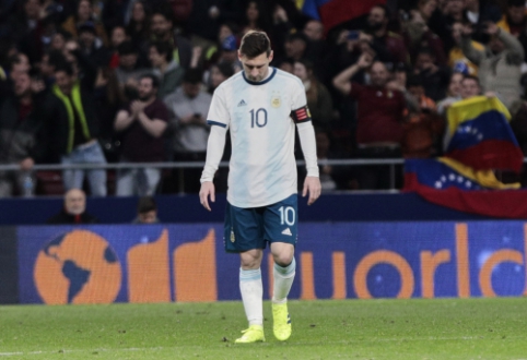 Argentina lost to Venezuela in a friendly match with L. Messi