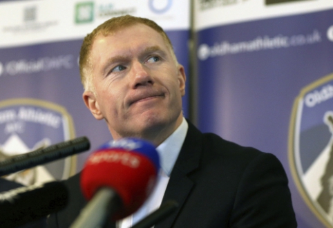 P. Scholes has stepped down from the position of manager at "Oldham Athletic"