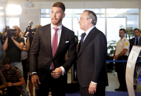 After Ajax's failure, a conflict occurred between S. Ramos and F. Perez in the locker room of Real.