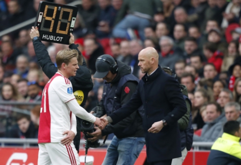 F. de Jong will likely be able to play against "Juventus"