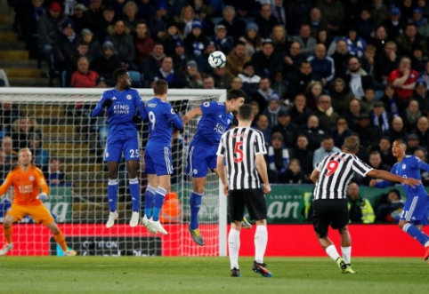 "Newcastle" ends "Leicester's" winning streak in the "Premier" league.