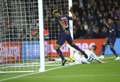 The football community has never seen this: PSG attacker saved opponents from his team's goal.