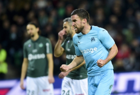 "Marseille" club aims to loan K. Strootman in the summer