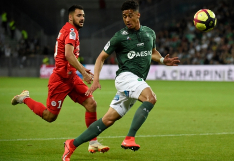 "Arsenal" hit 18-year-old "Saint-Etienne" team defender