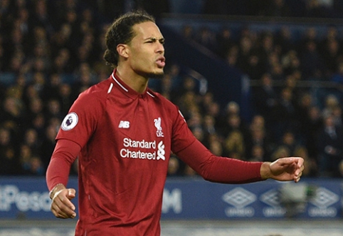 V. van Dijk: I'm glad I don't have to play against L. Messi every season