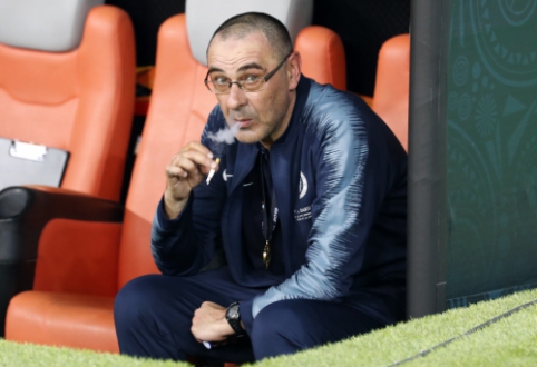 M. Sarri Worried about her Health: "Maybe I smoke too much"