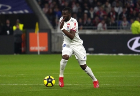 T. Ndombele informed "Lyon" of his desire to leave the team.