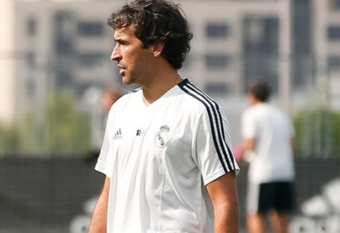 Raulis became the coach of the reserve team of "Real" Madrid.