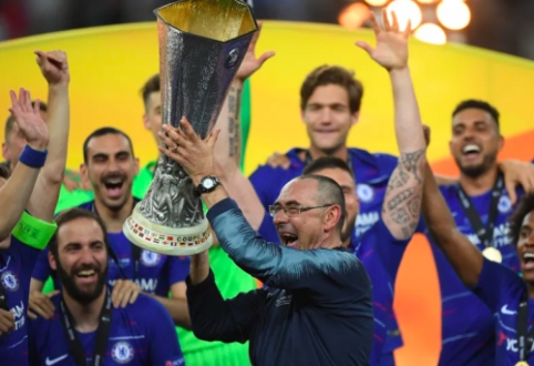 Official: M. Sarri leaves for "Juventus"